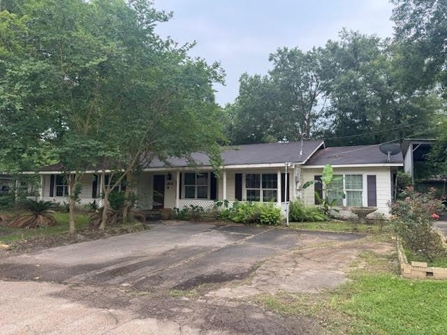 Property Photo: 3475 Pelican St TX 77630
