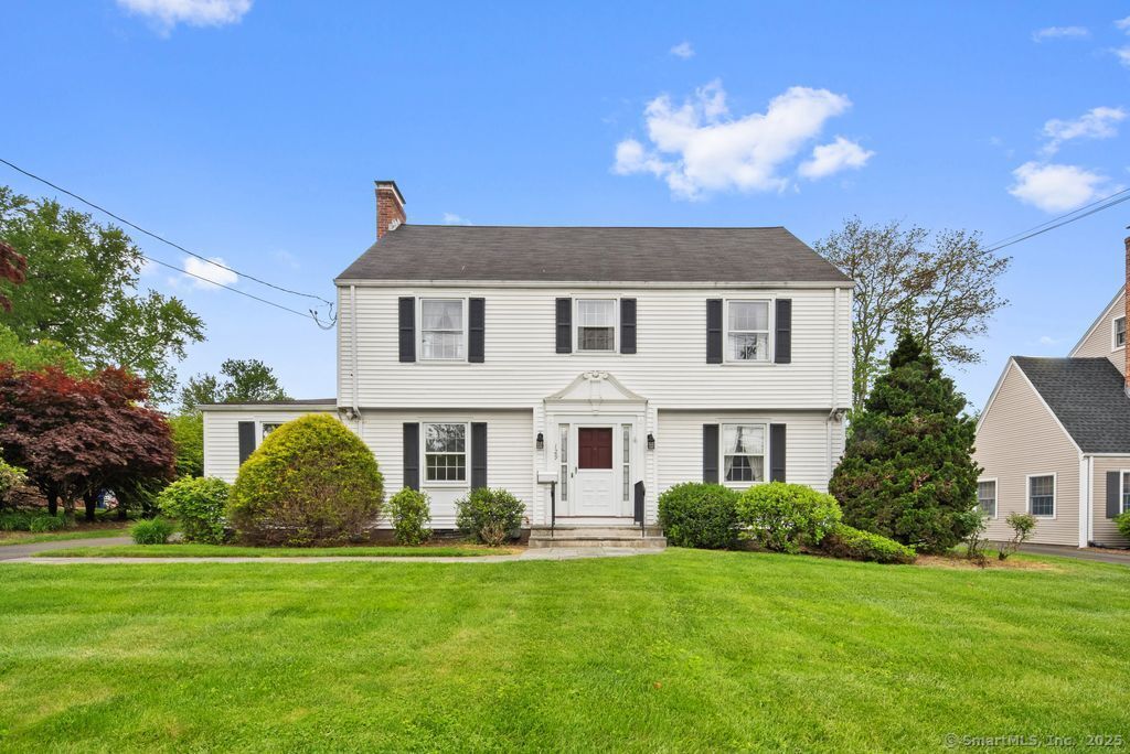 Property Photo: 129 Ridgewood Road CT 06107