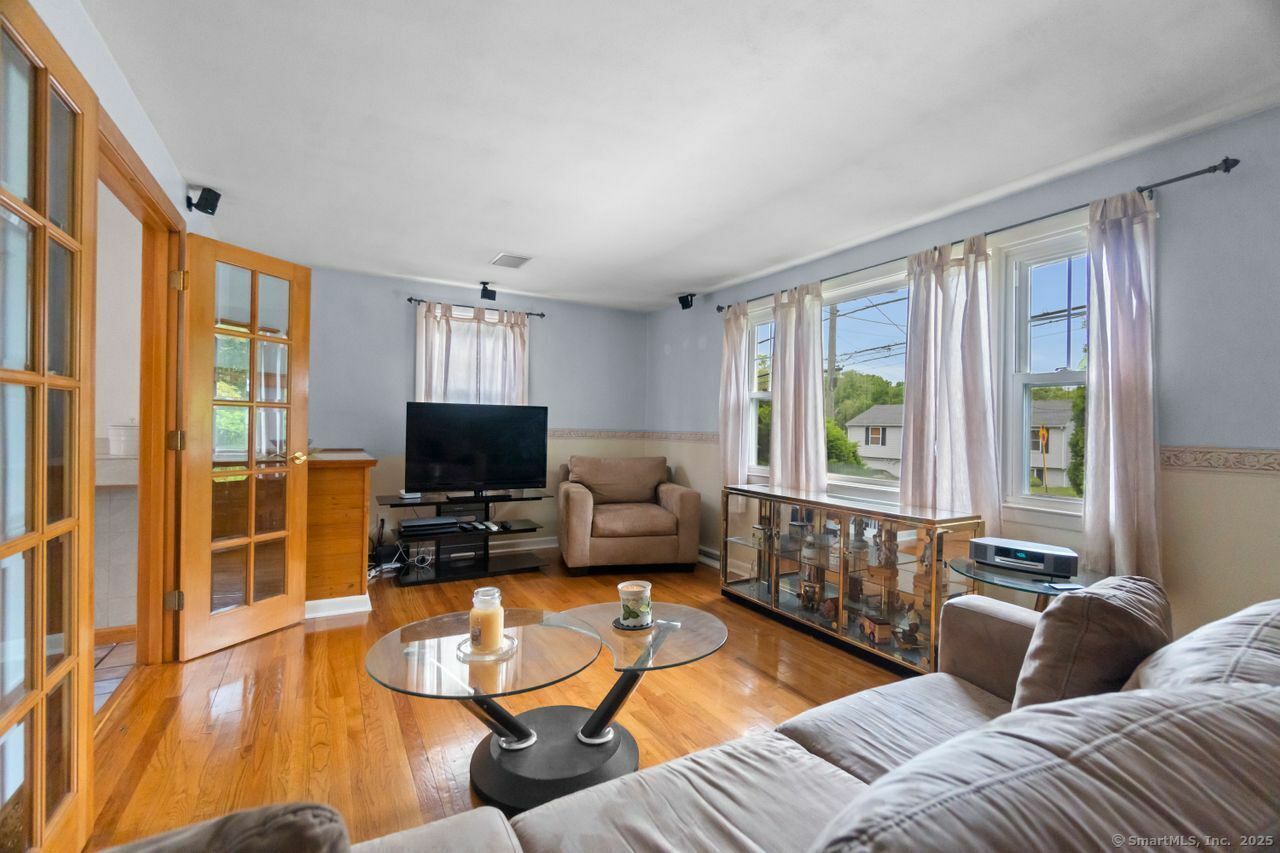 Property Photo: 409 Evergreen Avenue CT 06518