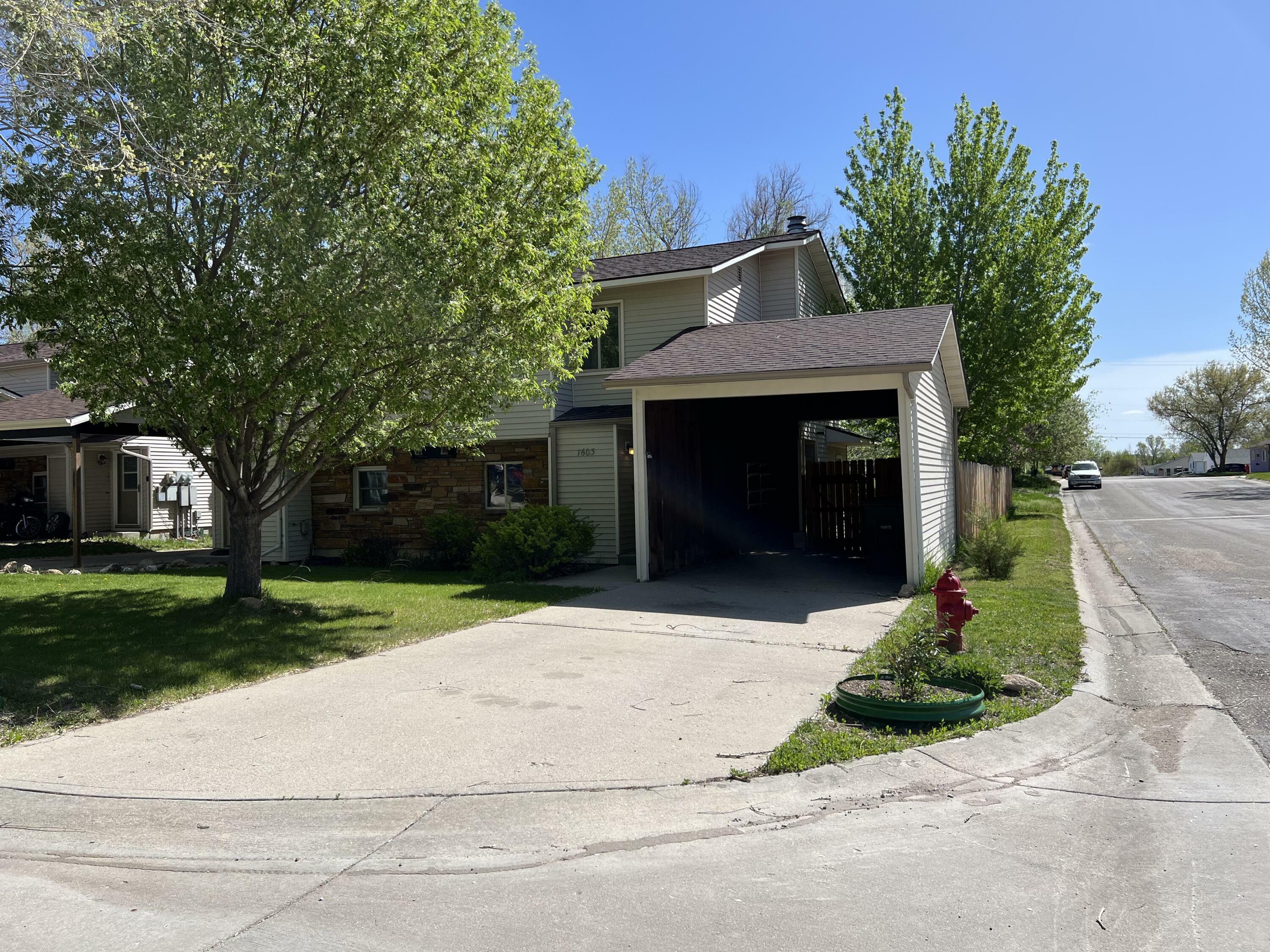 Property Photo: 1603 Taylor Avenue WY 82801