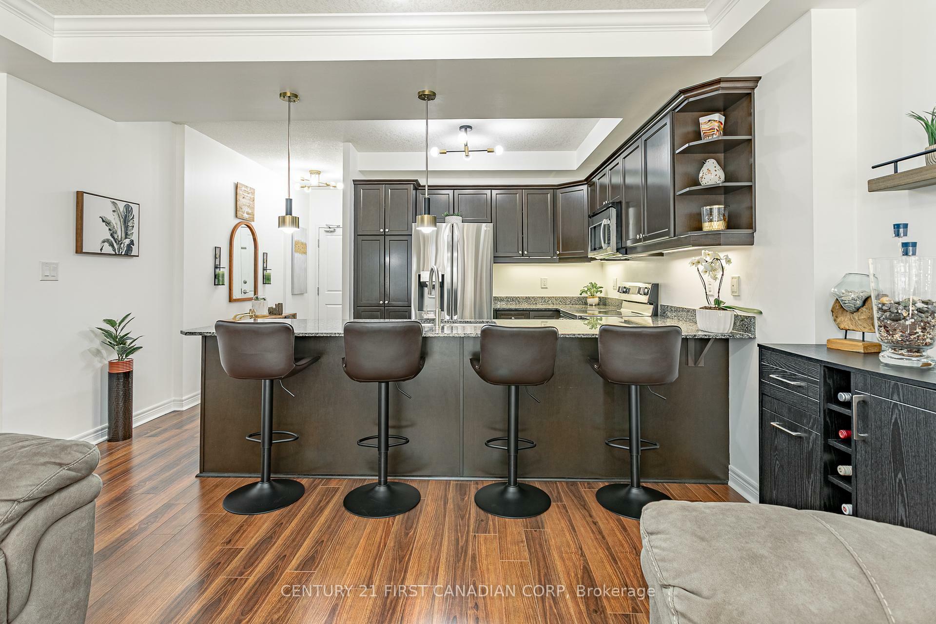 Property Photo: 1030 Coronation Drive 312 ON N6G 0G5