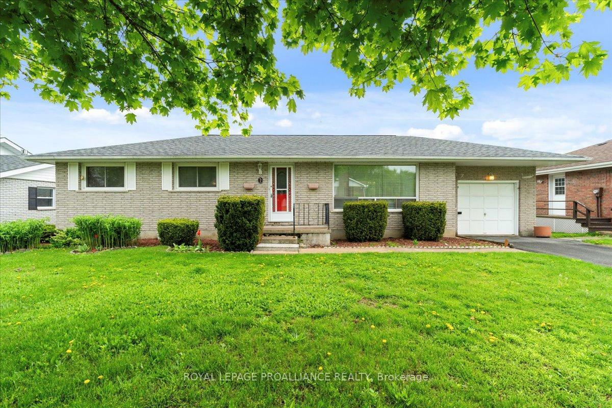 Property Photo:  5 Tanner Road  ON K0L 1L0 