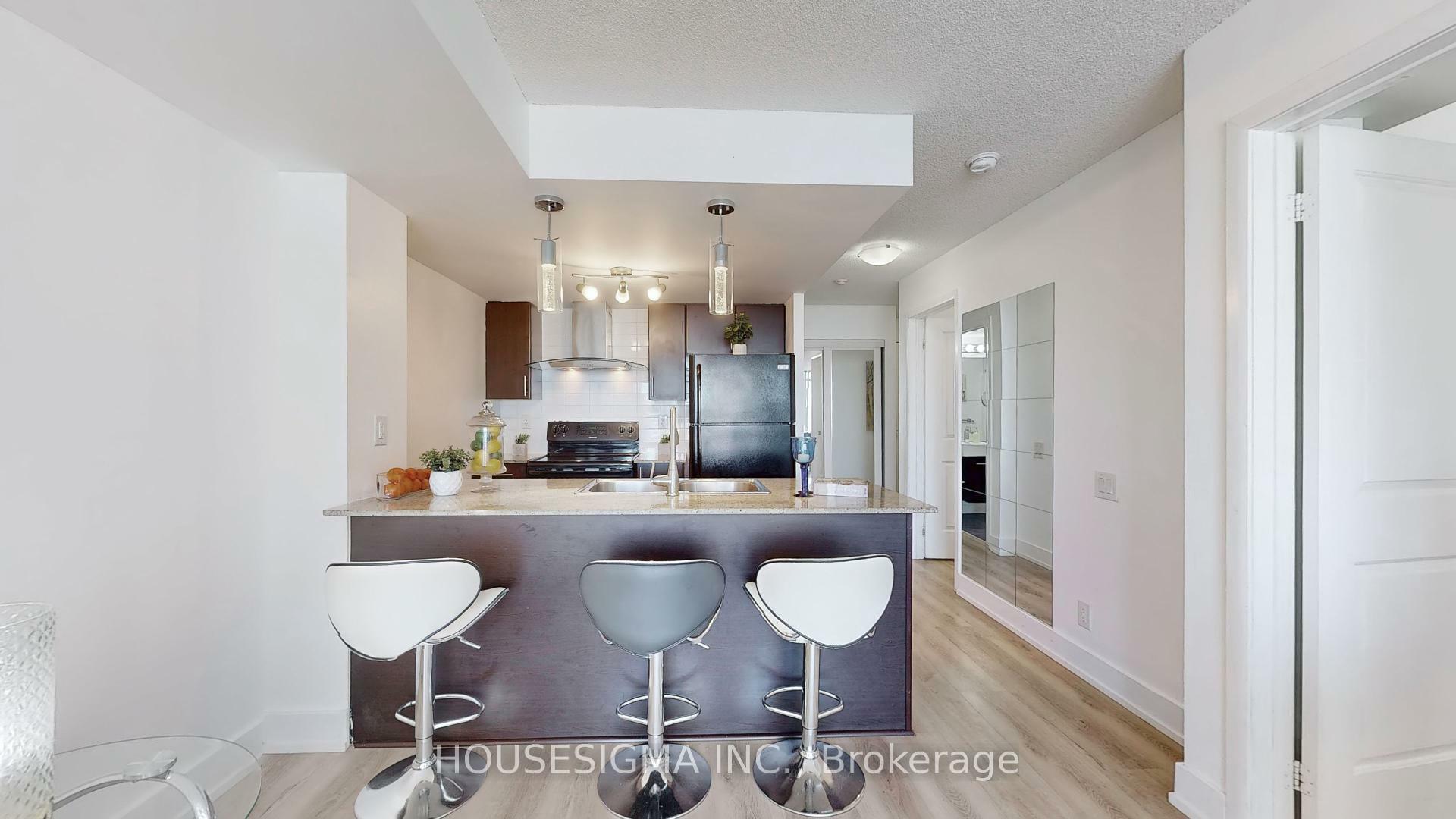 Property Photo: 190 Borough Drive 2211 ON M1P 0B6