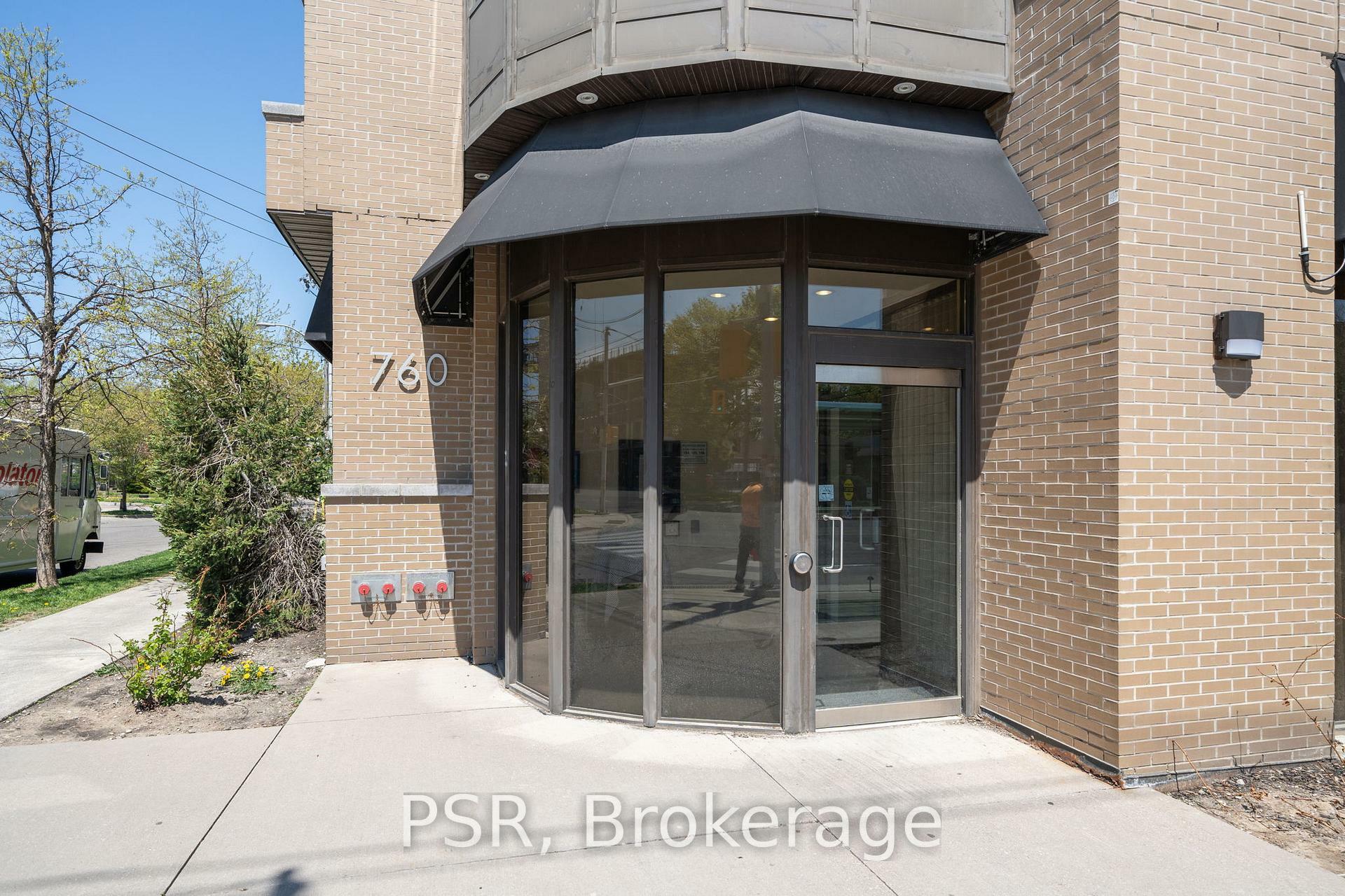Property Photo: 760 Sheppard Avenue W 211 ON M3H 0B3