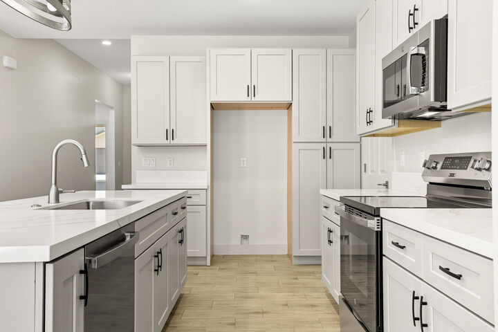 Property Photo:  2153 W 320 S  UT 84737 