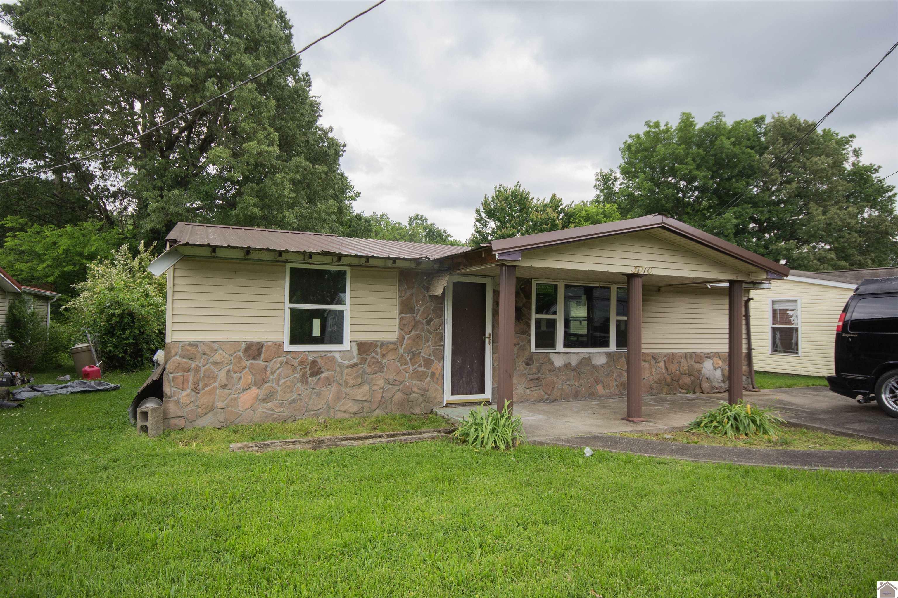 Property Photo: 3010 Virginia St KY 42003