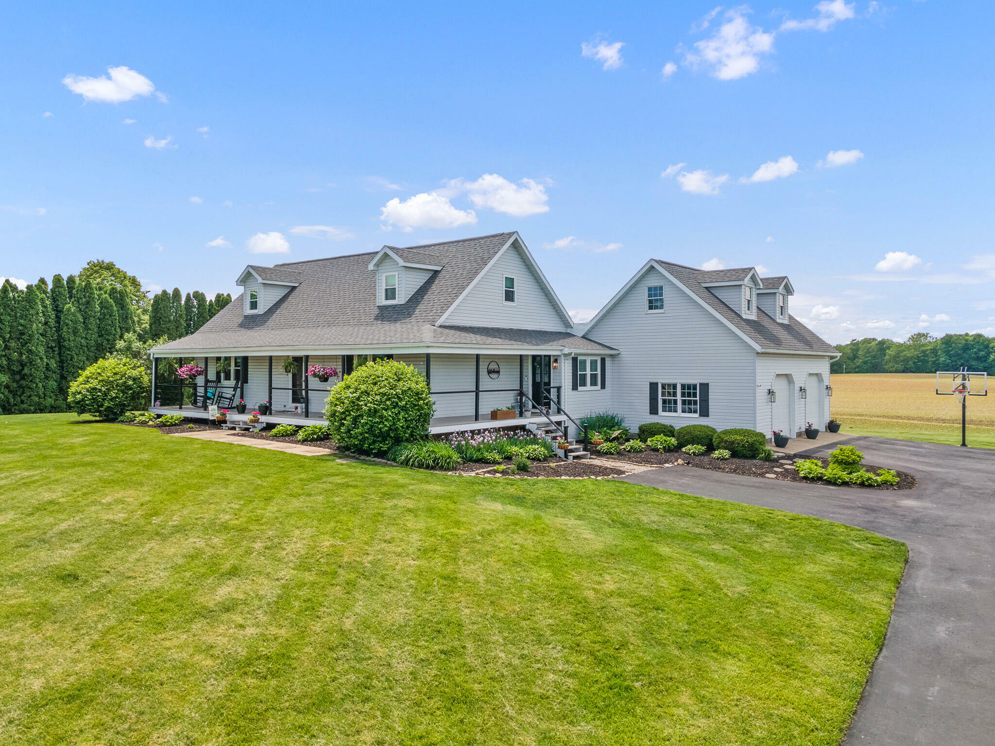Property Photo: 4932 Swisher Road OH 43009