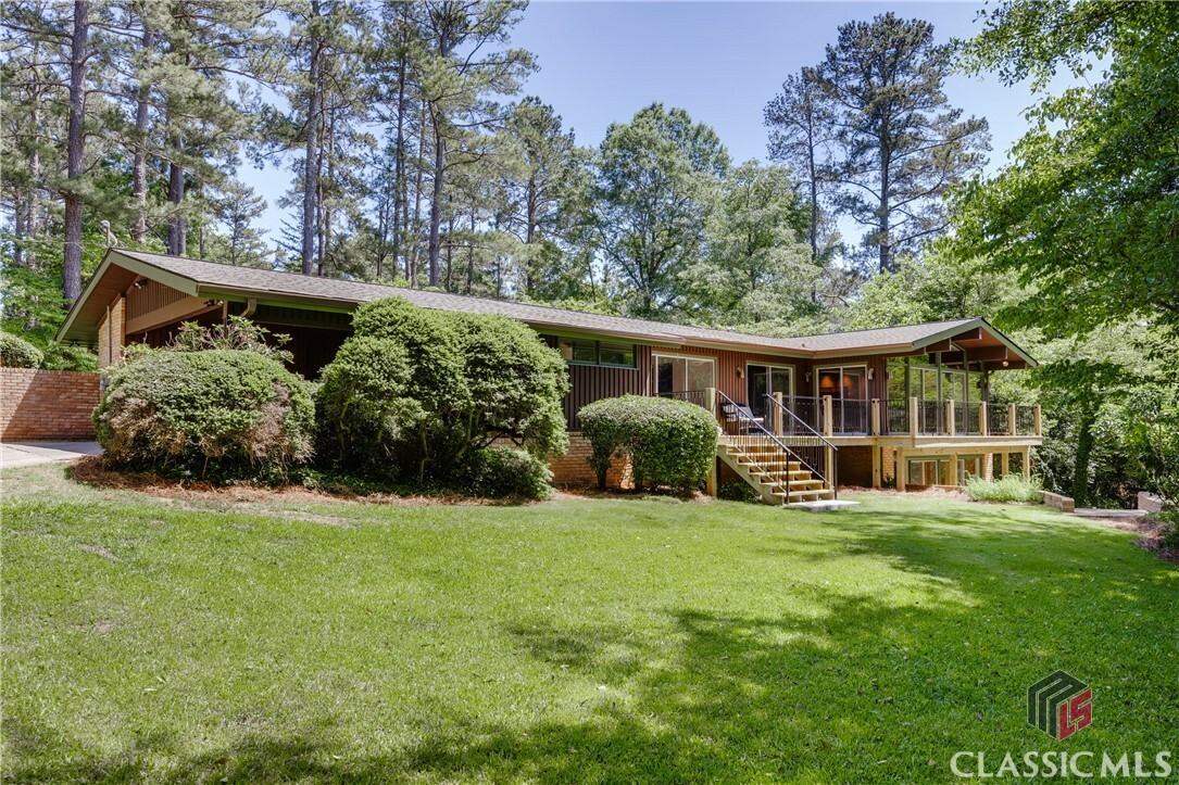 Property Photo: 265 Tanglewood Drive GA 30606
