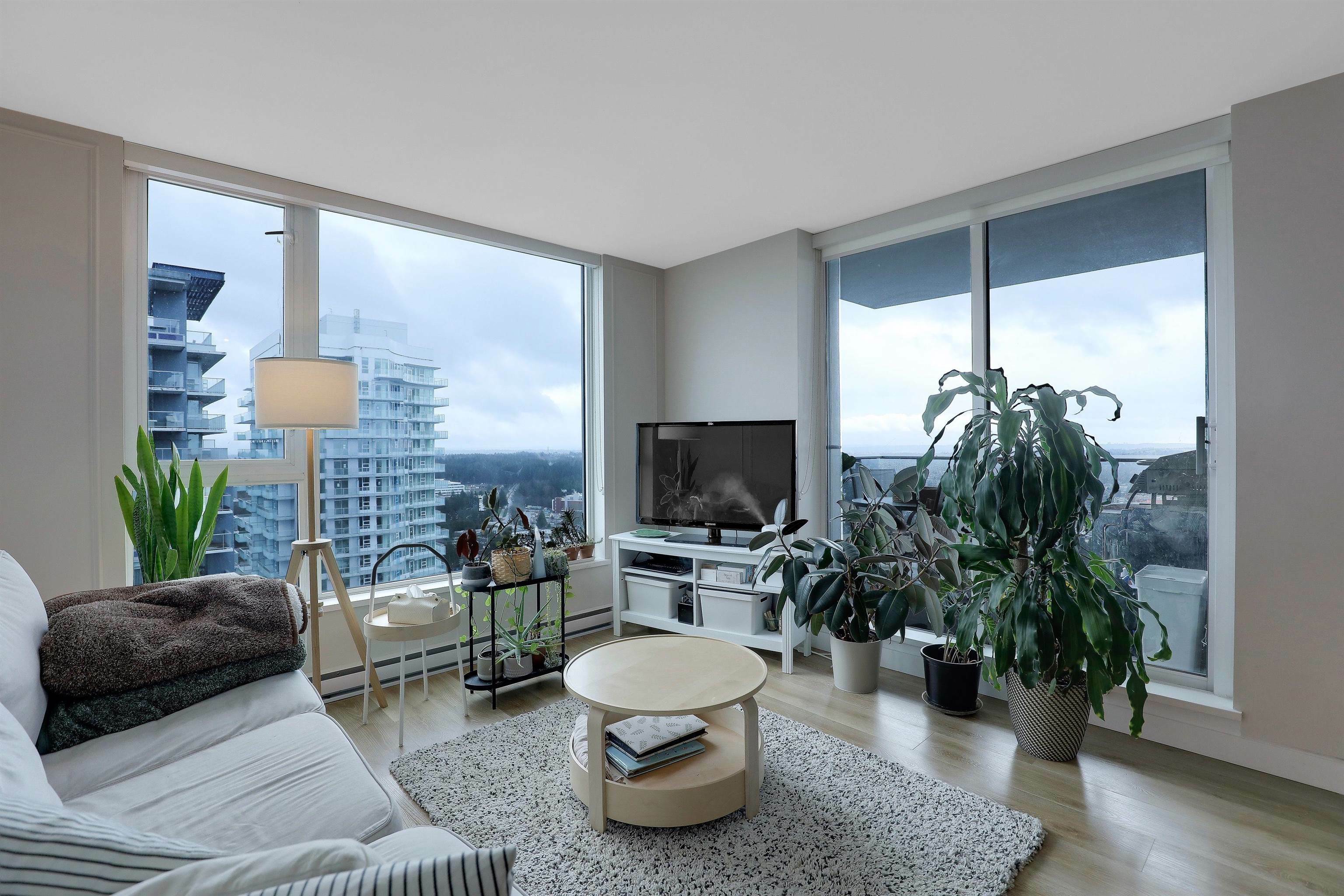 Property Photo: 13696 100 Avenue 4302 BC V3T 0L5