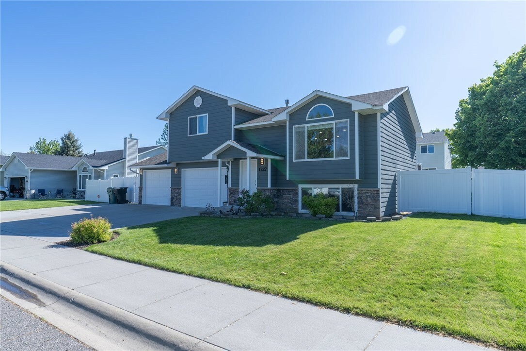 Property Photo: 1227 Frost Street MT 59105