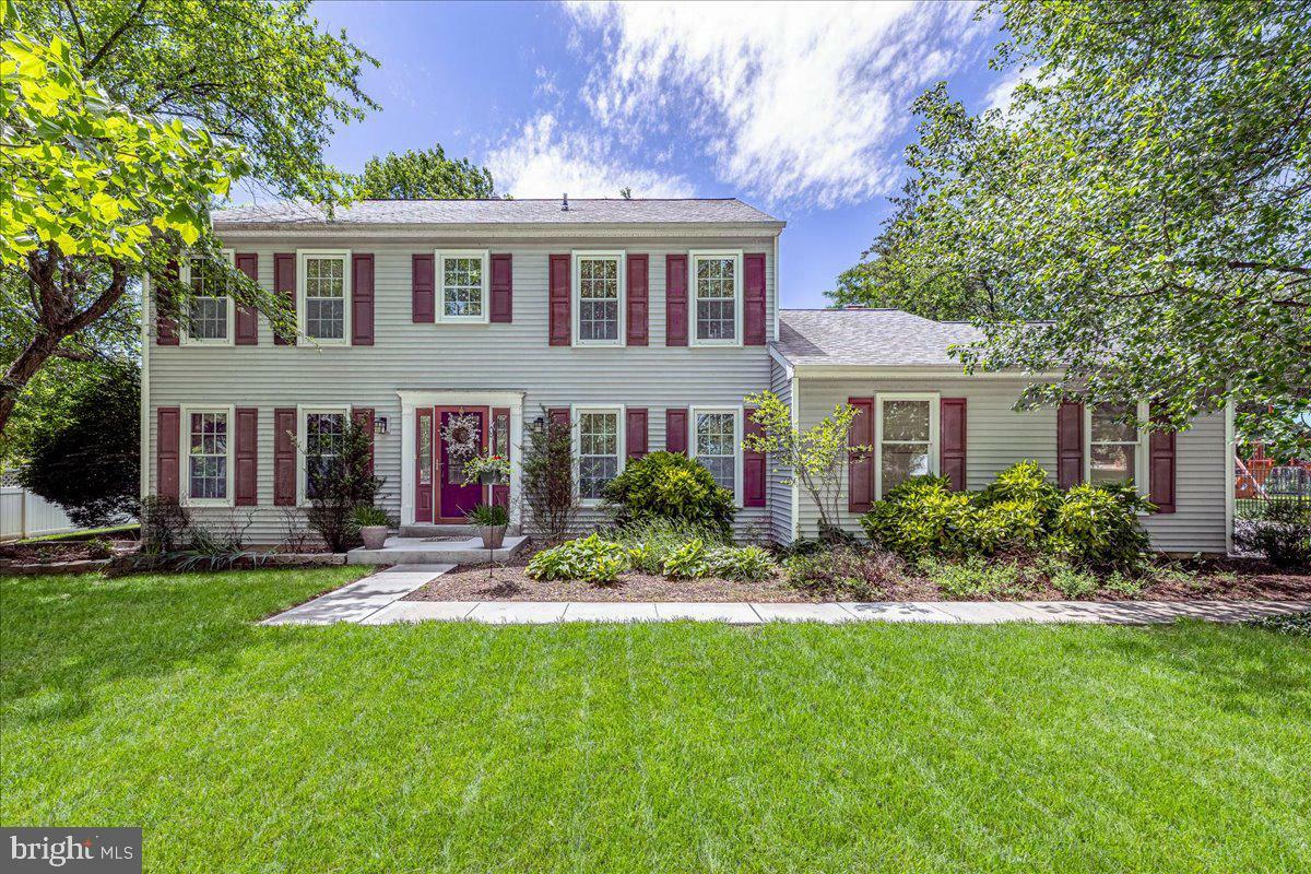 Property Photo:  15 Hamilton Court  NJ 08648 