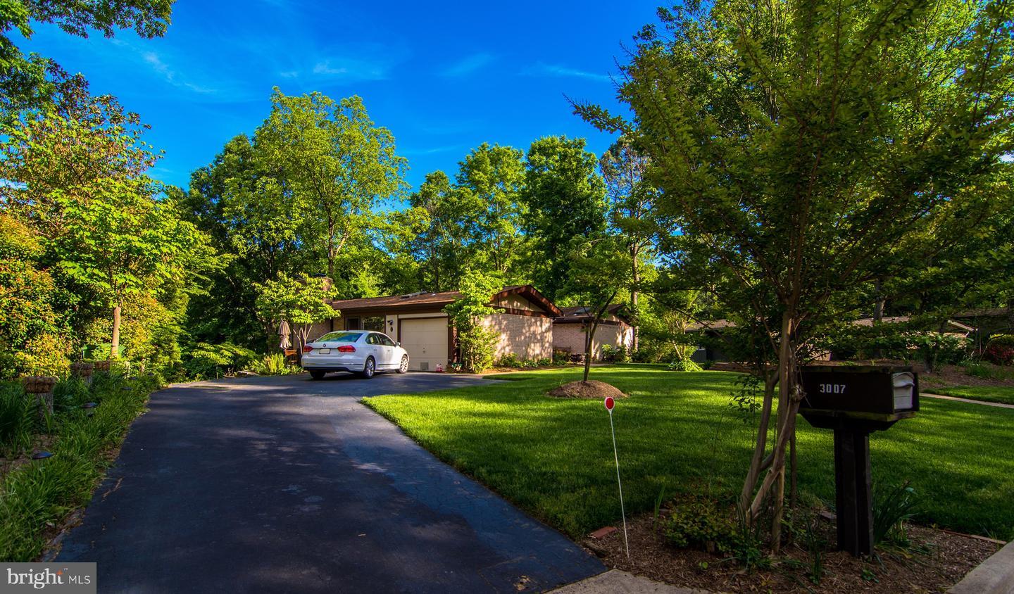 Property Photo:  3007 Sevor Lane  VA 22309 