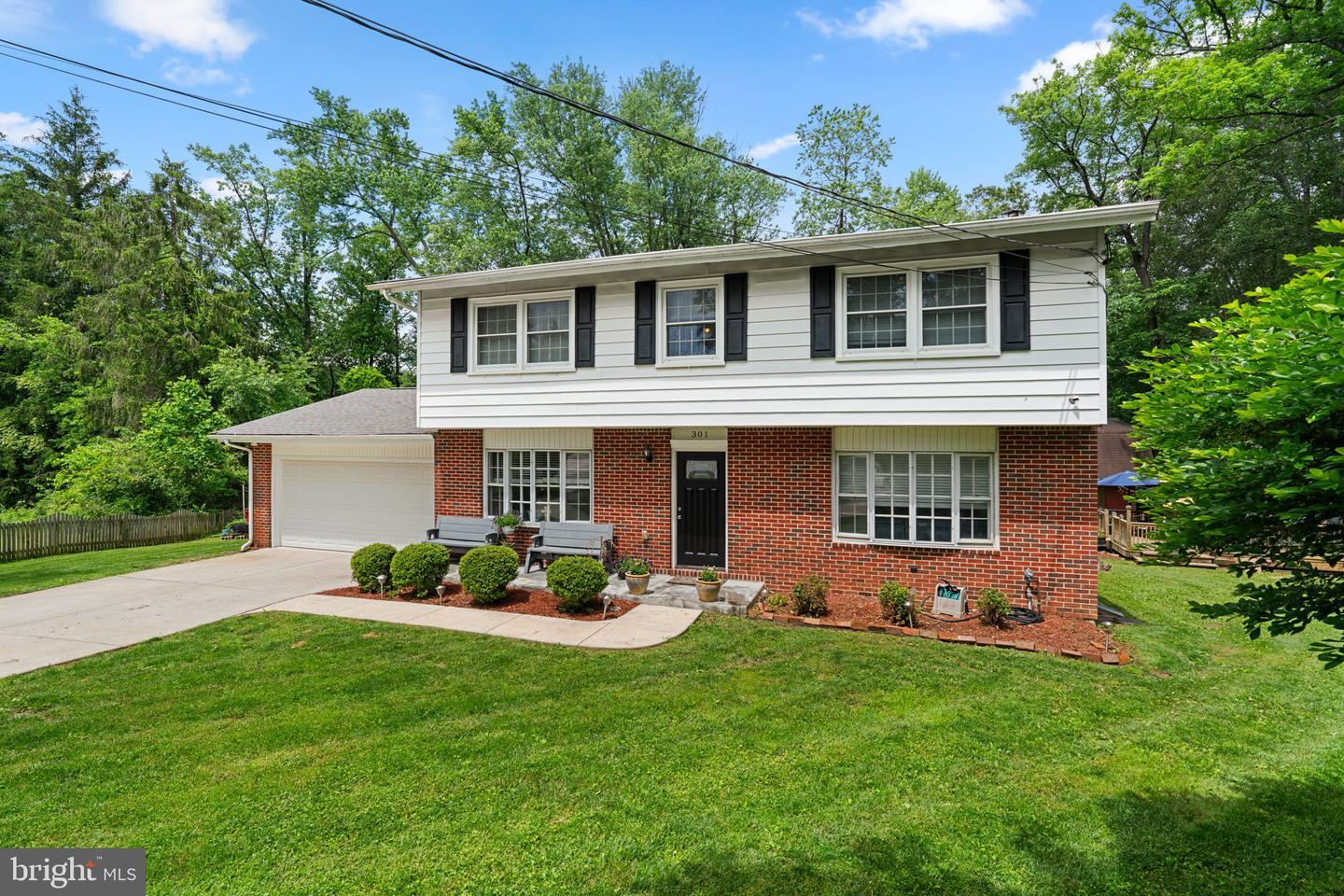 Property Photo:  301 Terrysyde Court  MD 21047 