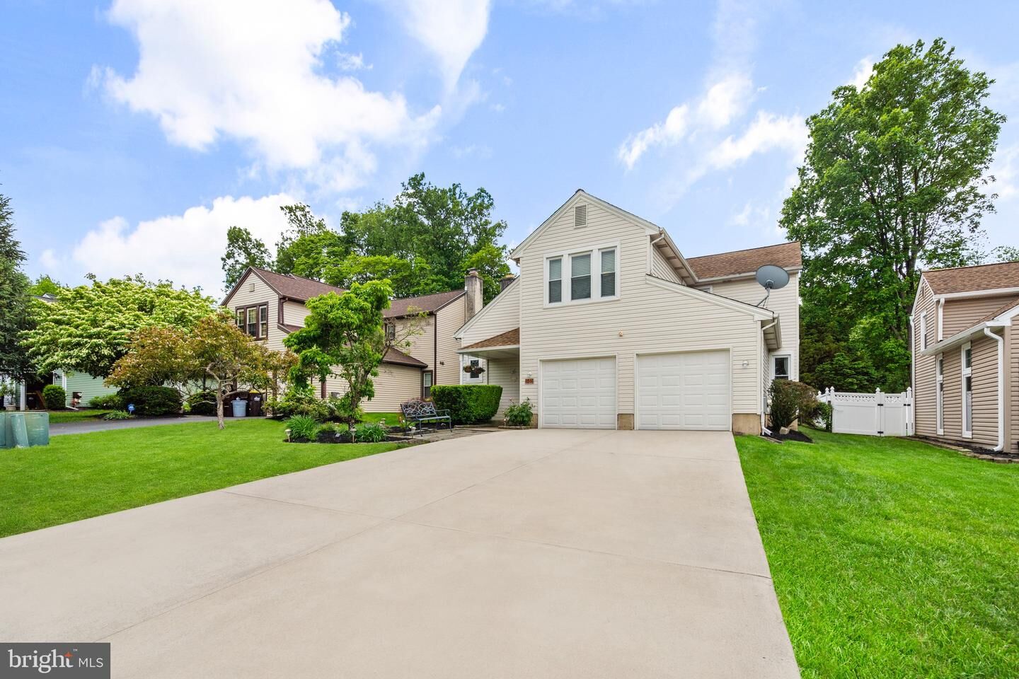 Property Photo: 26 Pebble Drive PA 19044