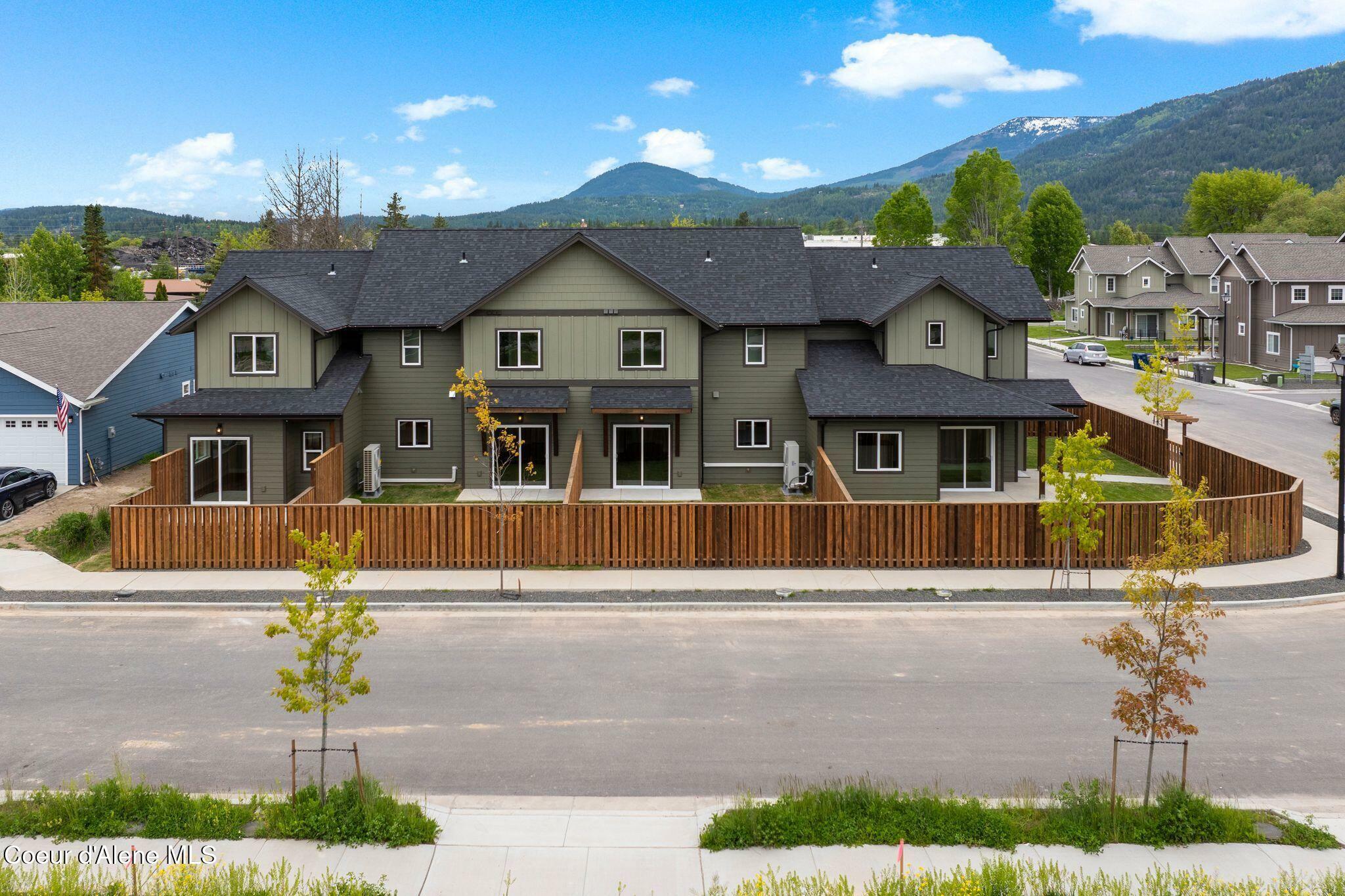 Property Photo: 1670 Onyx Ct ID 83864