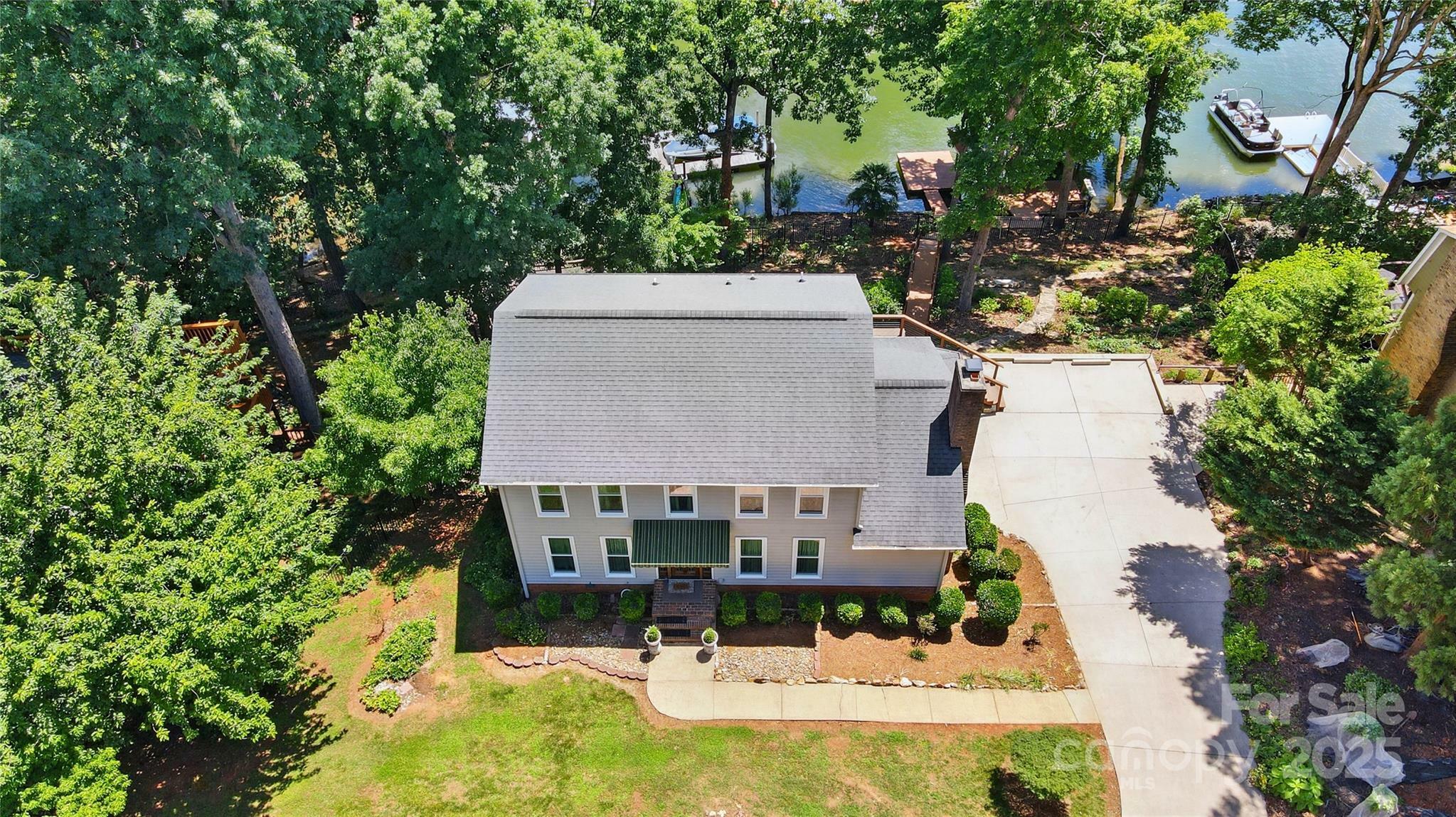 Property Photo: 29049 Snapper Point SC 29708