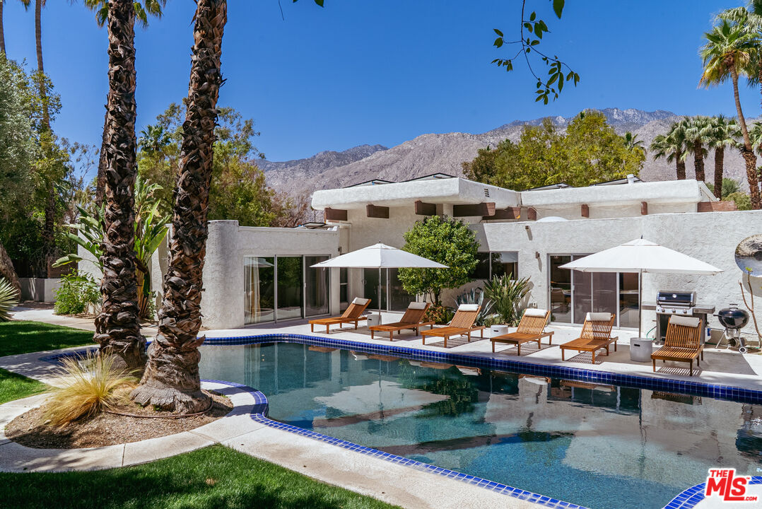 550 N Arquilla Rd  Palm Springs CA 92262 photo