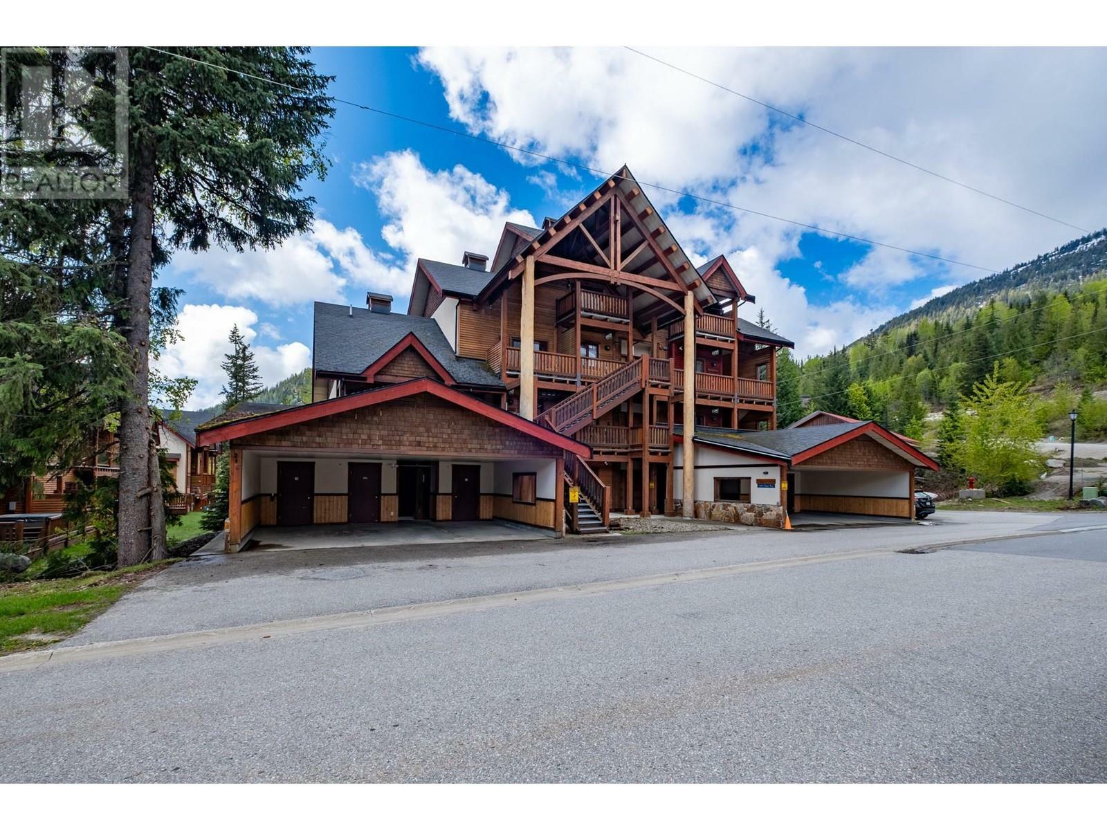 Property Photo: 1080 Olaus Way 1A BC V0G 1Y0