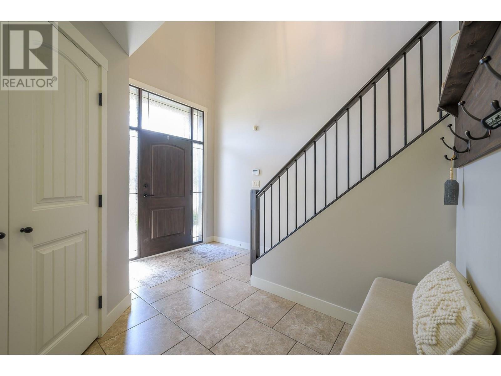 Photo de la propriété: 2089 Saddleback Drive BC V2B 8N9