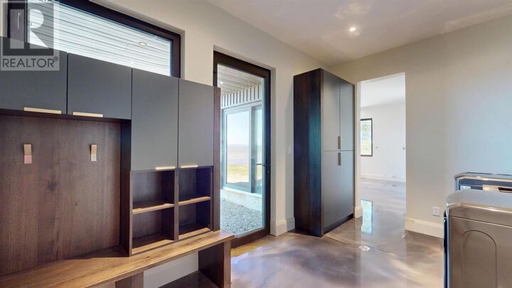 Photo de la propriété: 937 Sunnyside Beach Rd ON P6A 6K4