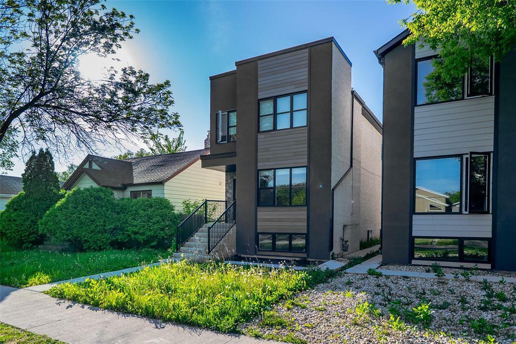 Property Photo: 41 Varennes Avenue MB R2M 0N2