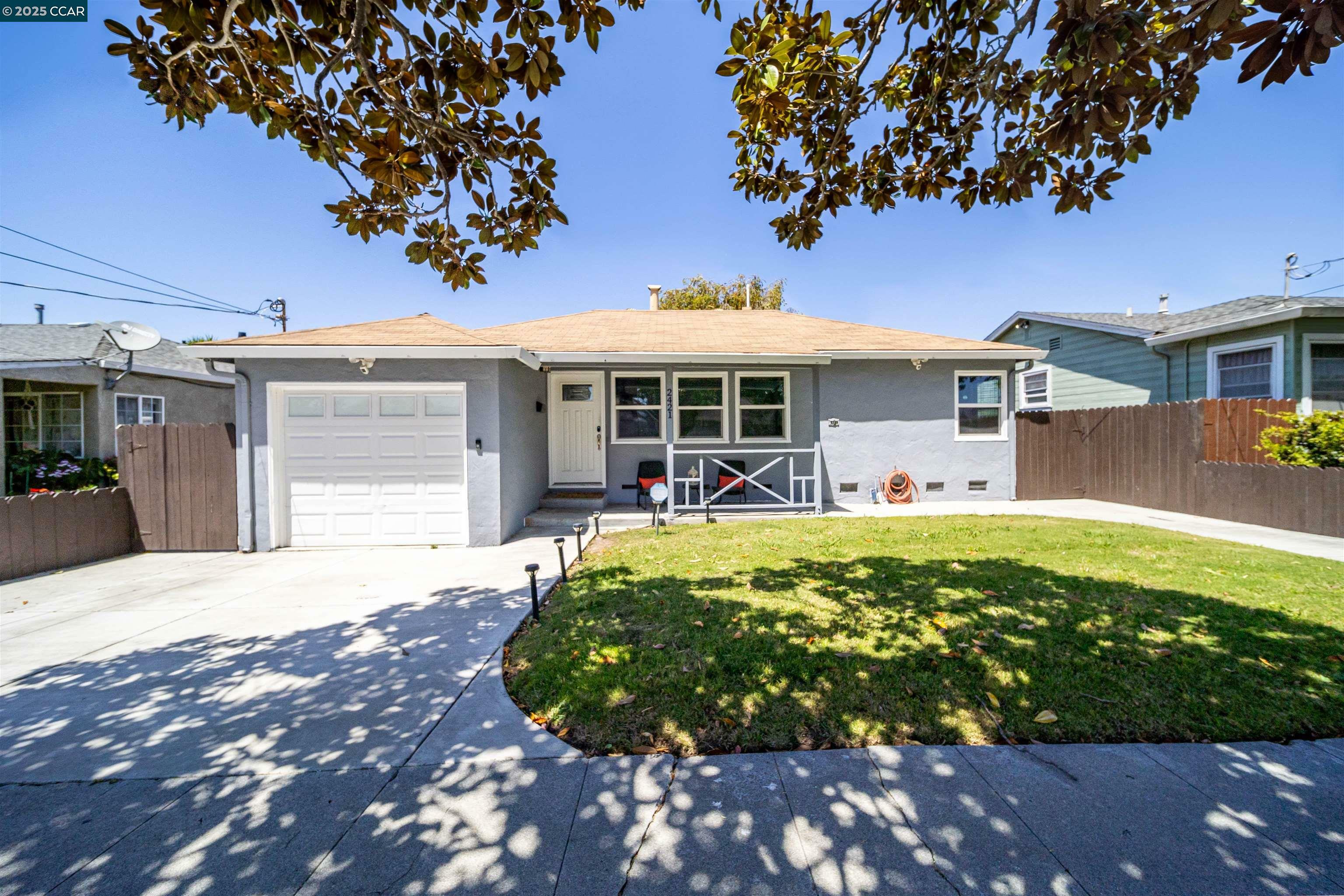 2421 Lincoln Ave  Richmond CA 94804 photo