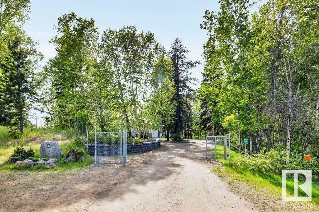 Property Photo: 4-26516 Twp Rd 514 AB T7Y 1E9