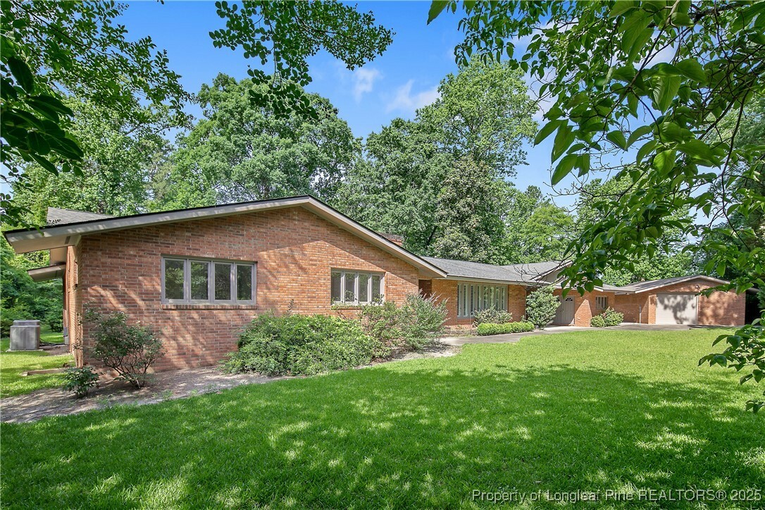 Property Photo: 3641 Farmbrook Road NC 28303
