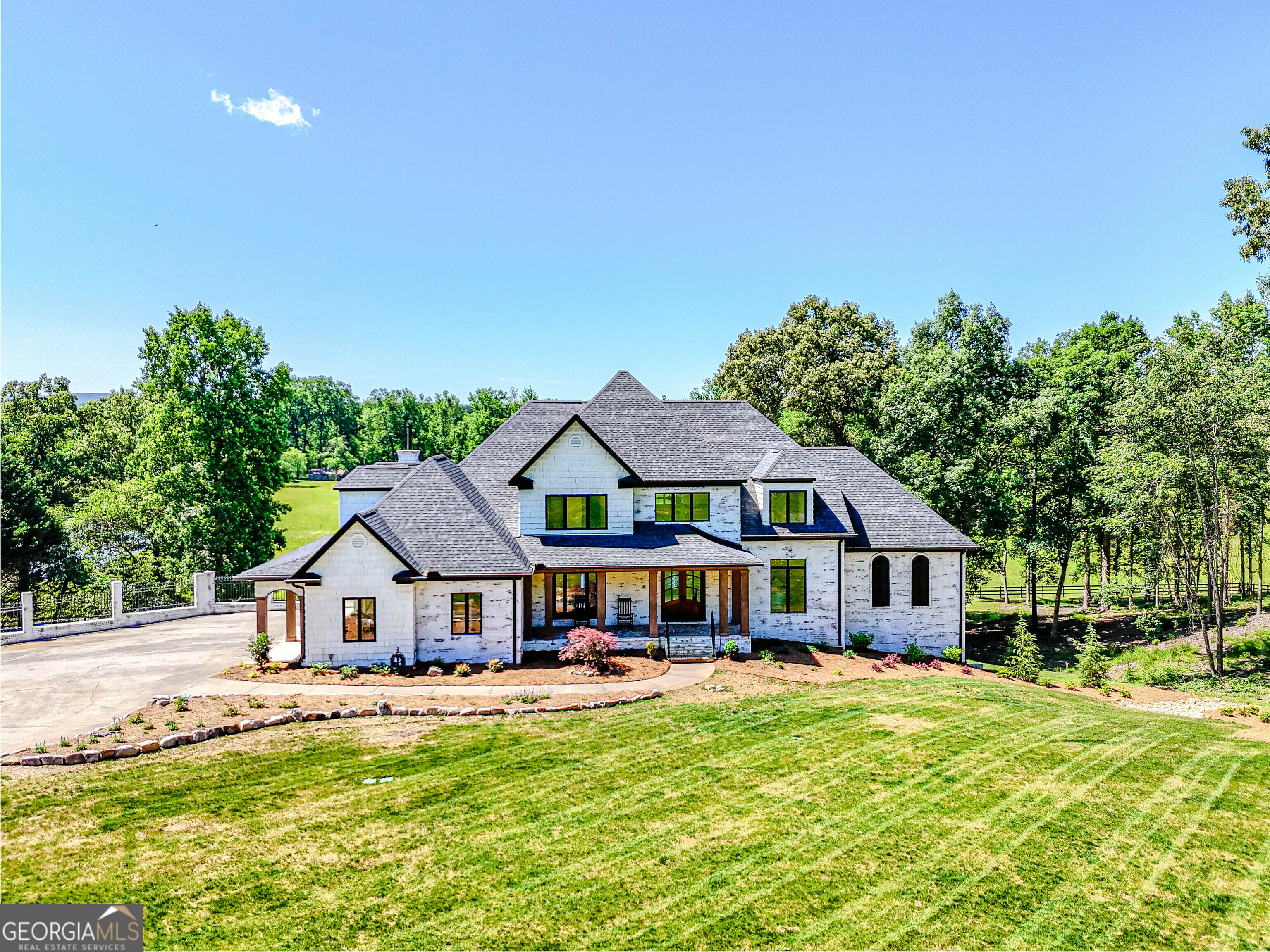 Property Photo: 3241 Horseleg Creek Road SW GA 30165