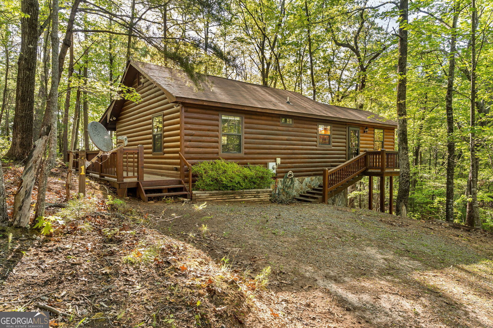 Property Photo:  31 Eagle Feather Drive  GA 30522 
