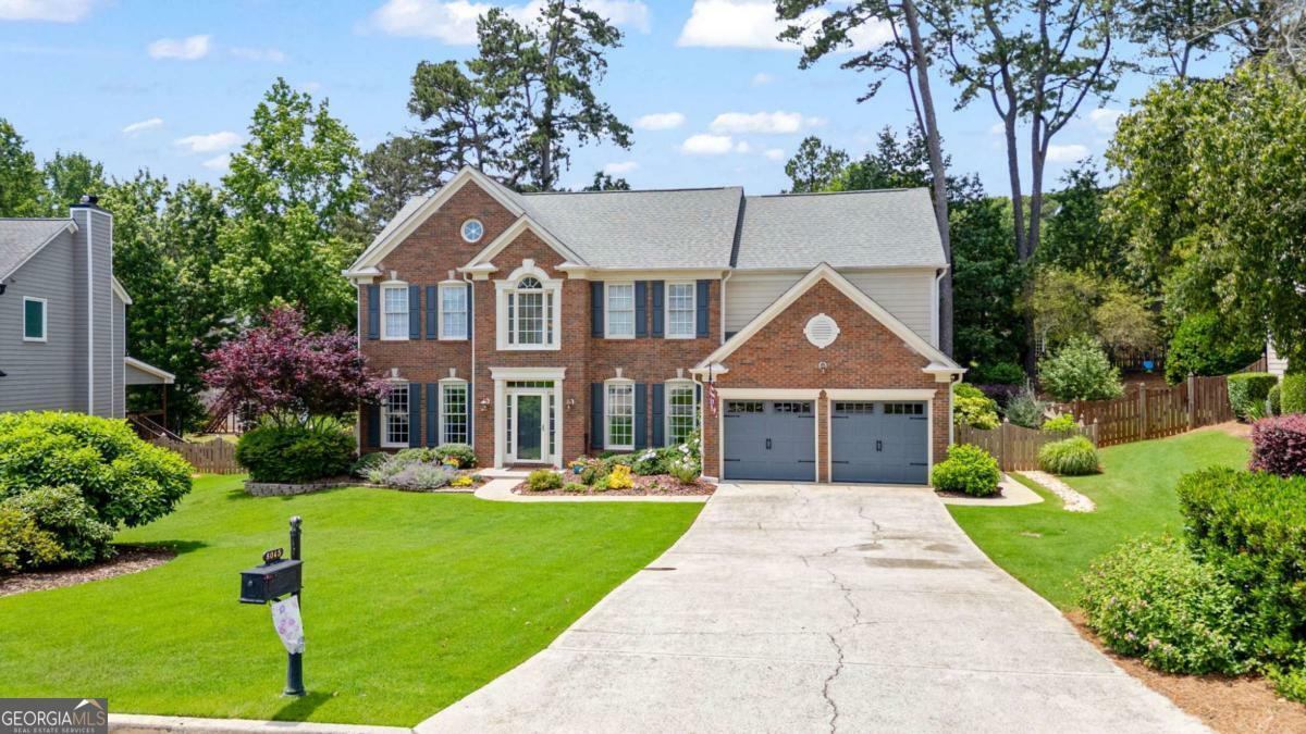 Property Photo: 8045 Depford Way GA 30041