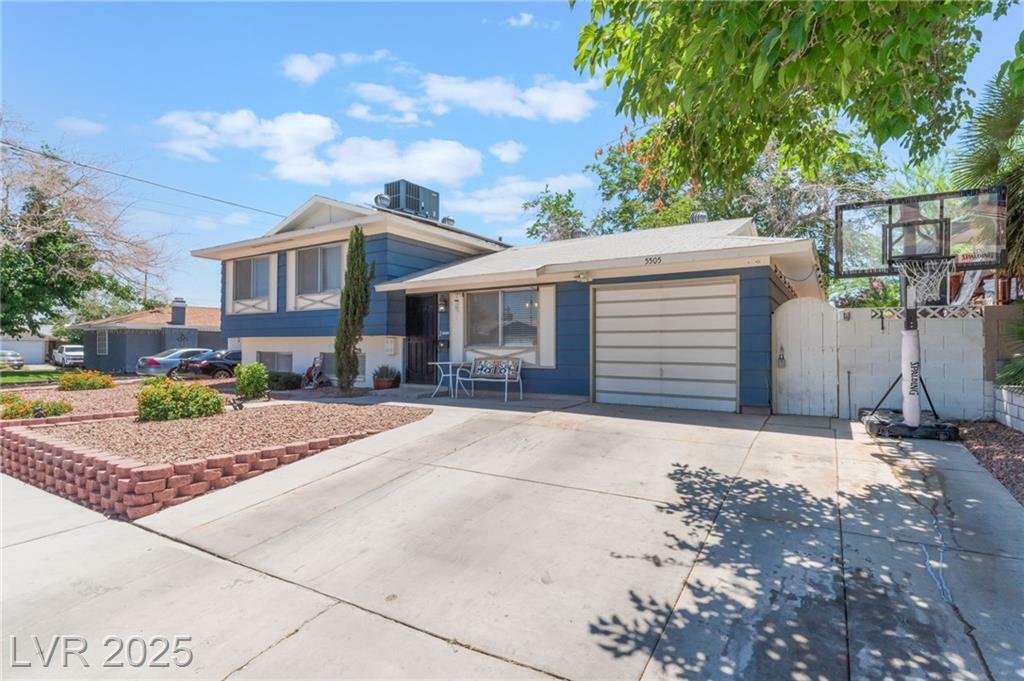 Property Photo: 5505 Reiter Avenue NV 89108