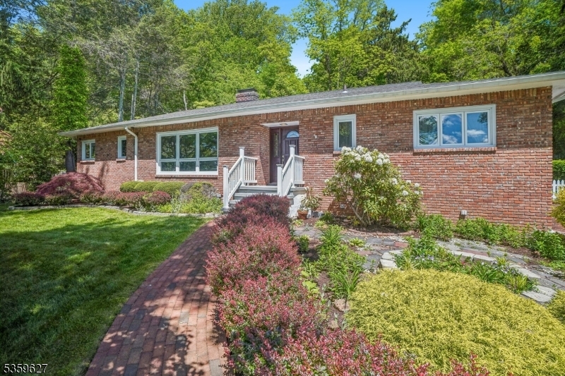 Property Photo: 196 Gates Ave NJ 07933