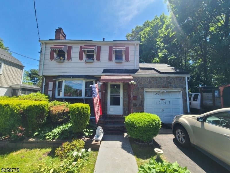 1067 Julia St  Teaneck Twp. NJ 07666 photo
