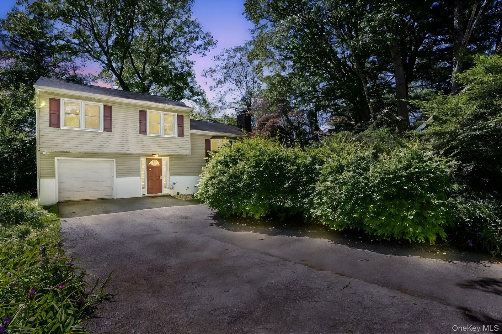 Property Photo:  7 Adele Court  NY 10548 