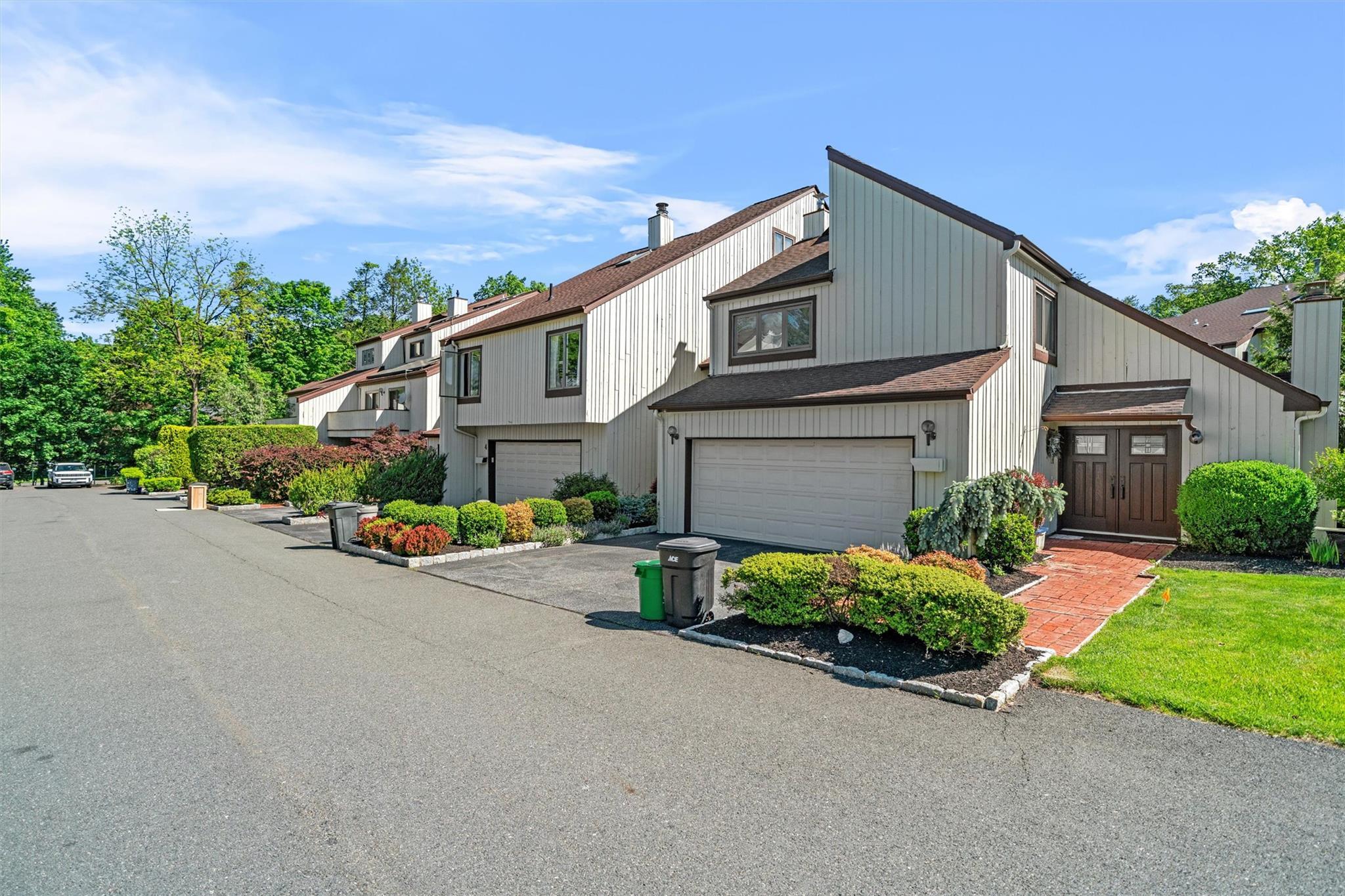 6 Chippewa Court  Suffern NY 10901 photo