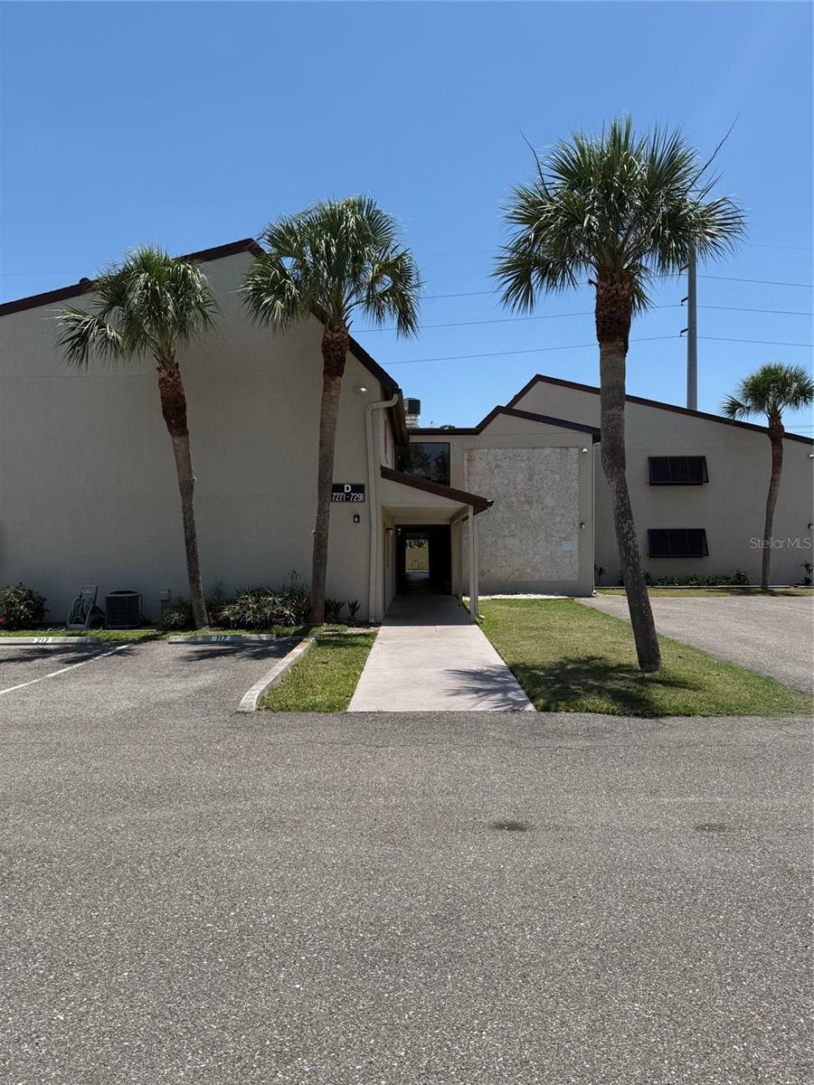 Property Photo: 7273 Cloister Drive 121 FL 34231