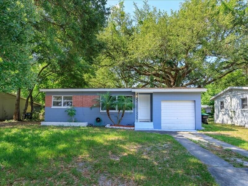 Property Photo: 3524 Amigos Avenue FL 32808