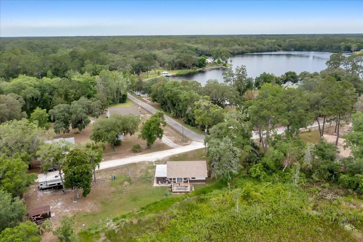 Property Photo: 531 NE 142nd Avenue FL 34488