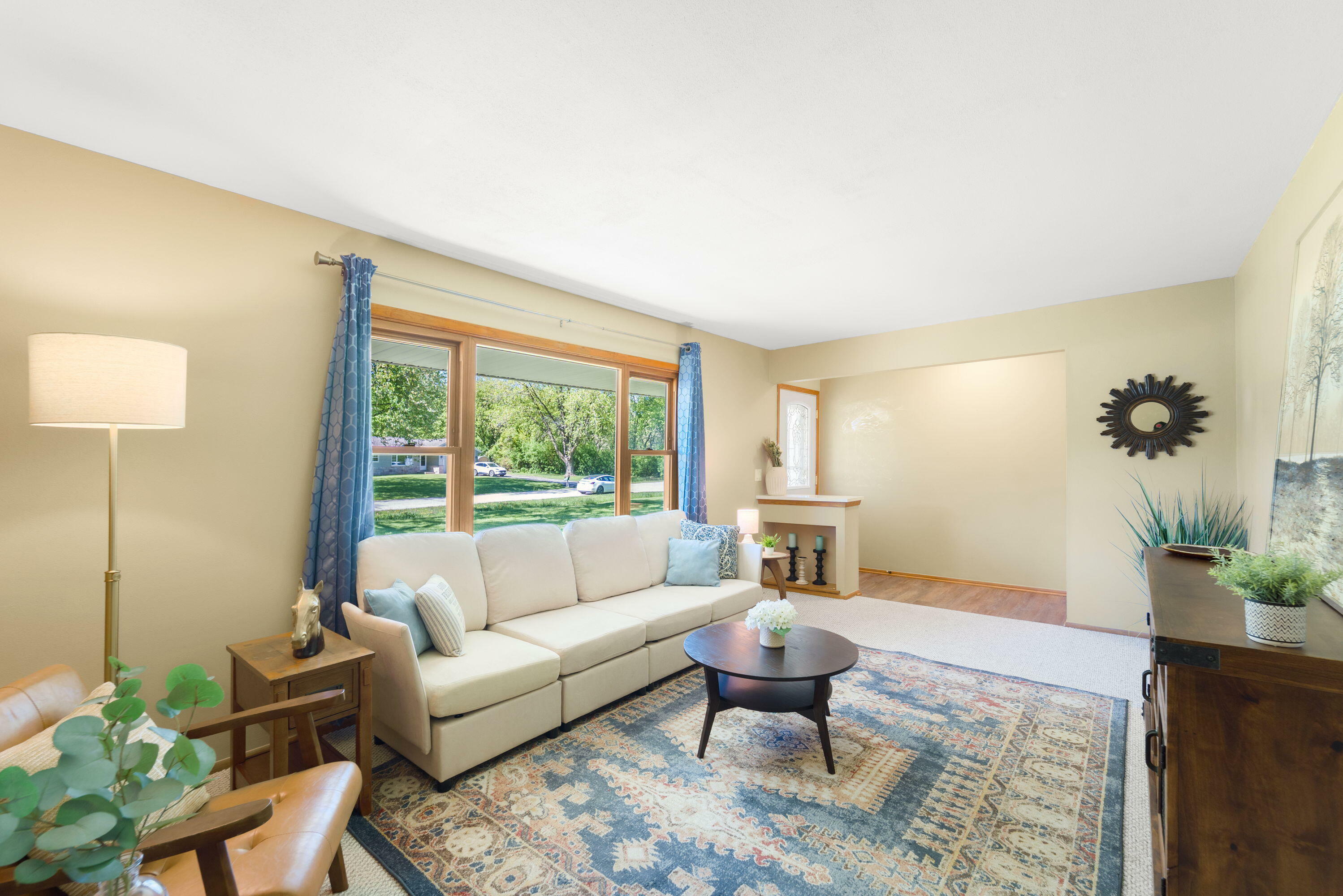 Property Photo: N4w22688 Lexington Dr WI 53186