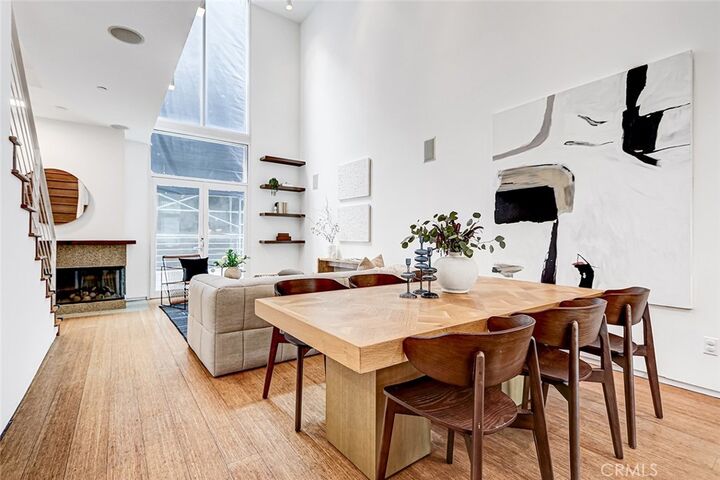 Property Photo: 1436 N Detroit Street 2 CA 90046