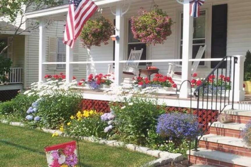 75 Ledgelawn Avenue  Bar Harbor ME 04609 photo