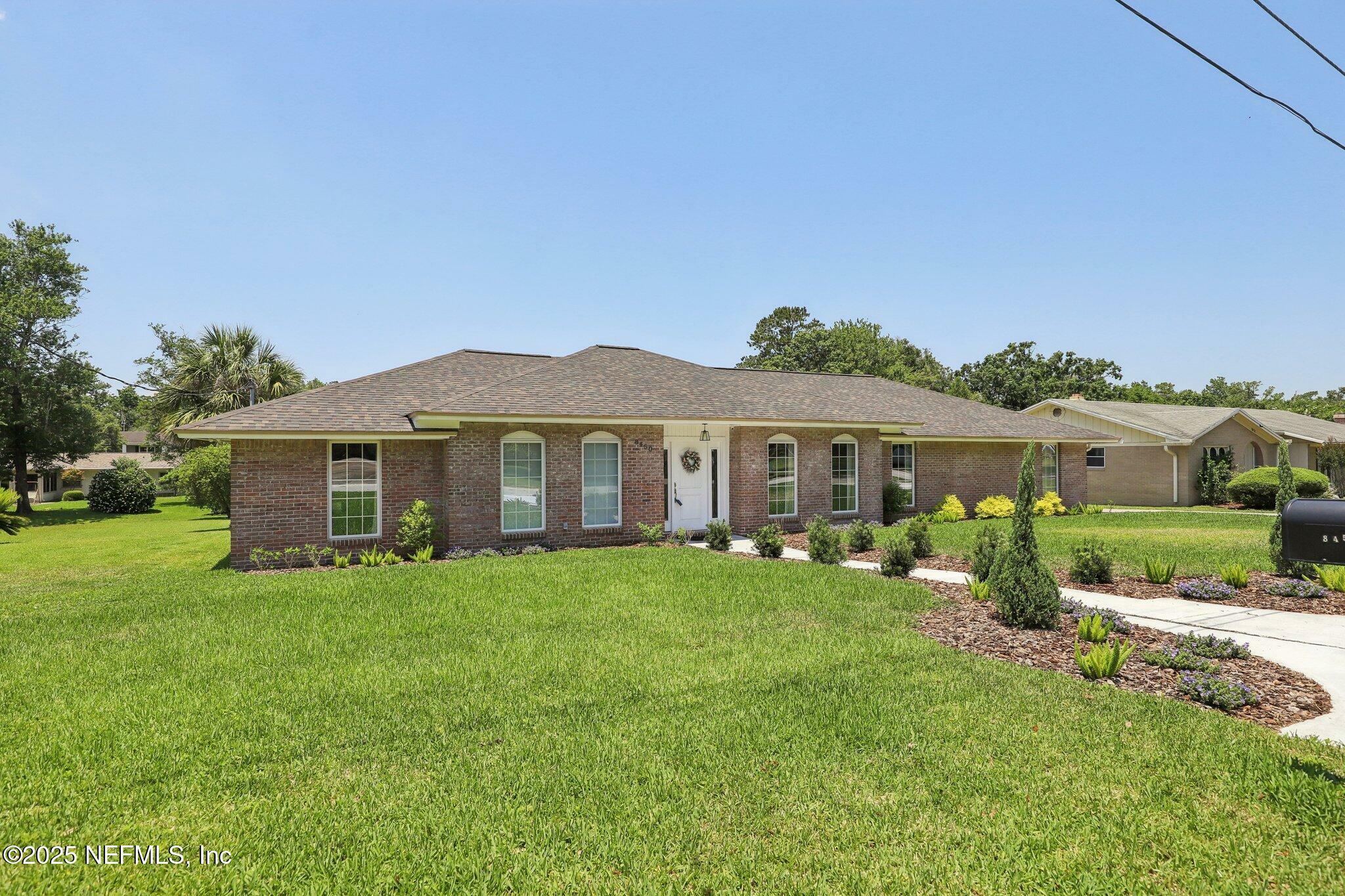 Property Photo: 8450 Allerton Lane FL 32256
