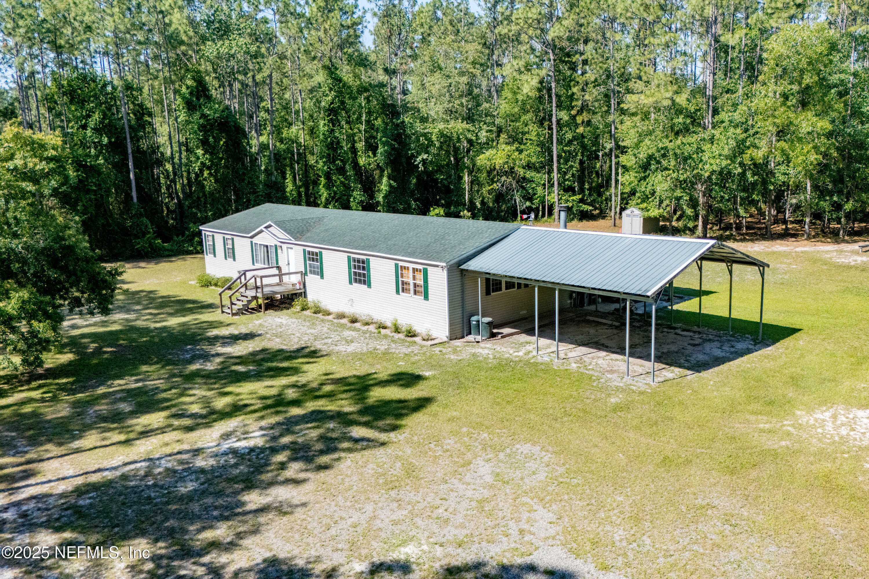 Property Photo: 16594 Crews Road FL 32040