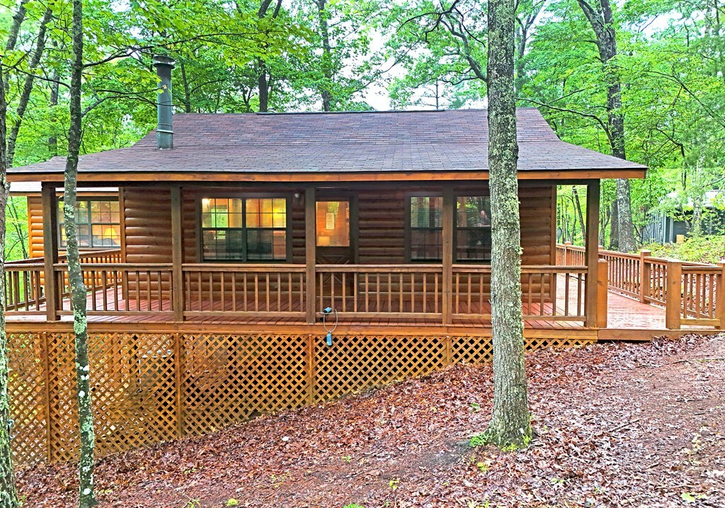 Property Photo: 31 Eagle Feather Drive GA 30522