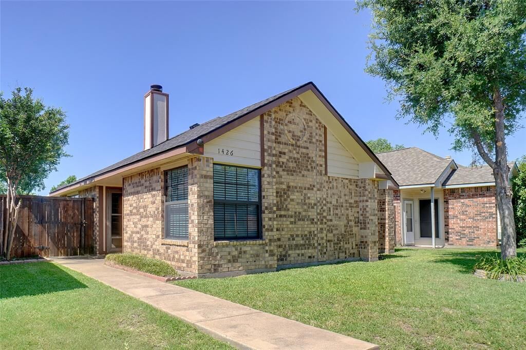 Property Photo: 1426 Windmill Lane TX 75149