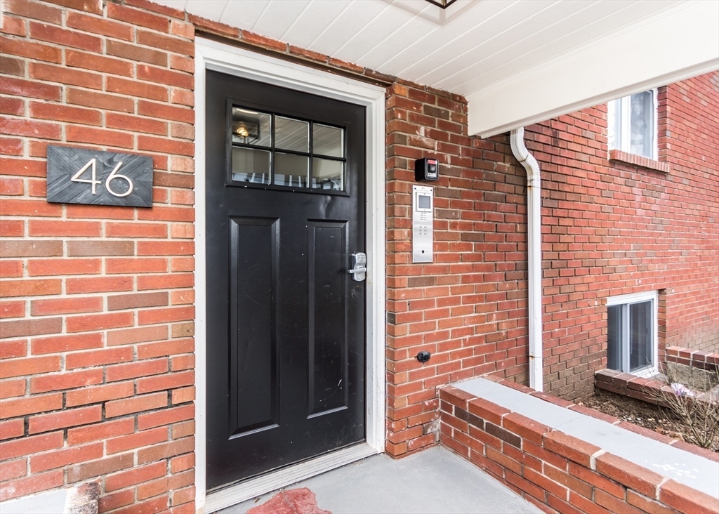 Property Photo:  46 Bolton Street 6  MA 02453 