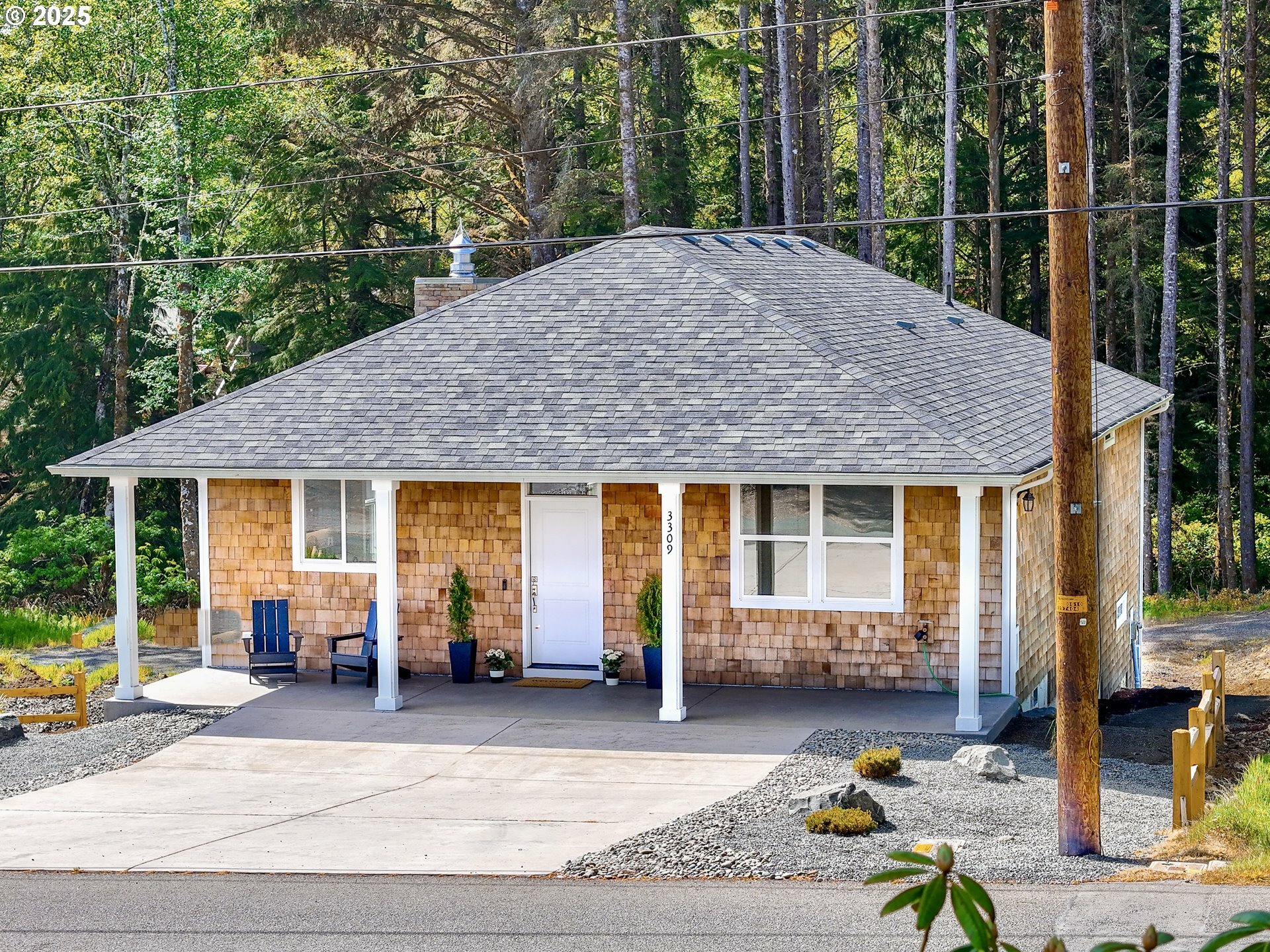 Property Photo: 3309 Sunset Blvd OR 97138
