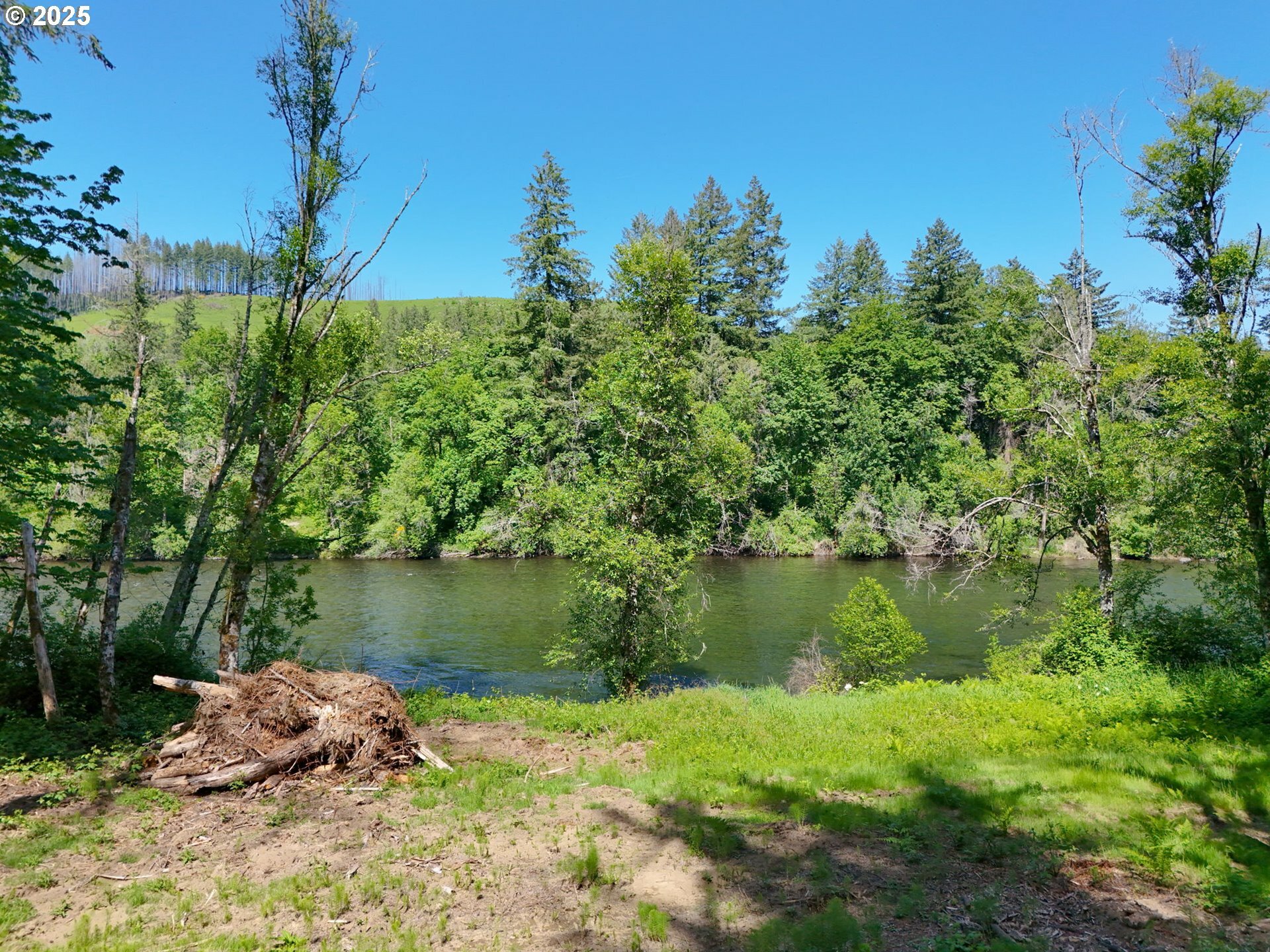 Property Photo: Goodpasture Rd OR 97488