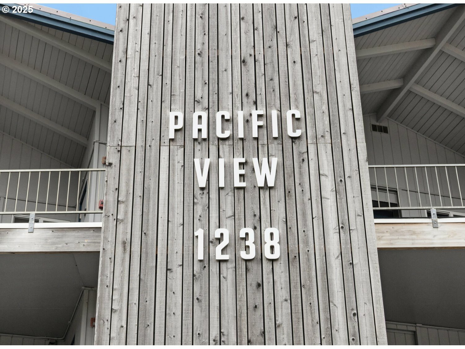Property Photo: 1238 N Marion Ave #V472 OR 97138